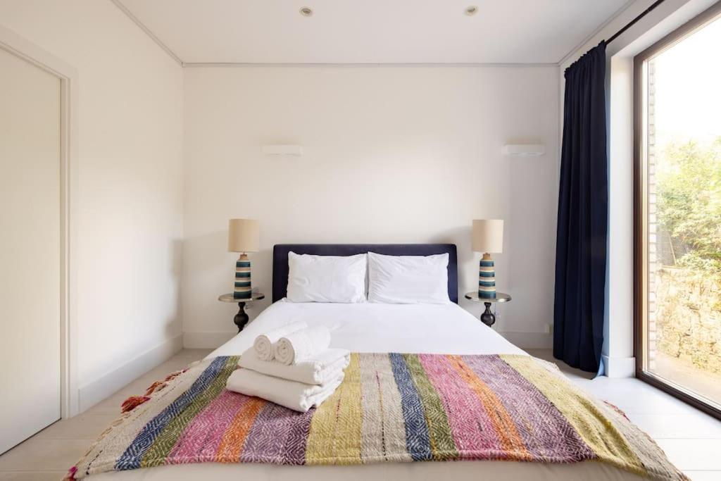 Modern 3 Bedroom Townhouse By Wild Roses Casa vacanze *