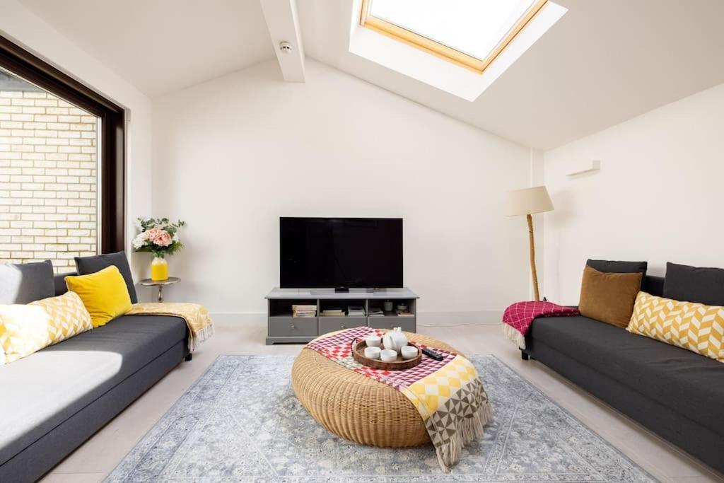 Casa vacanze Modern 3 Bedroom Townhouse By Wild Roses *